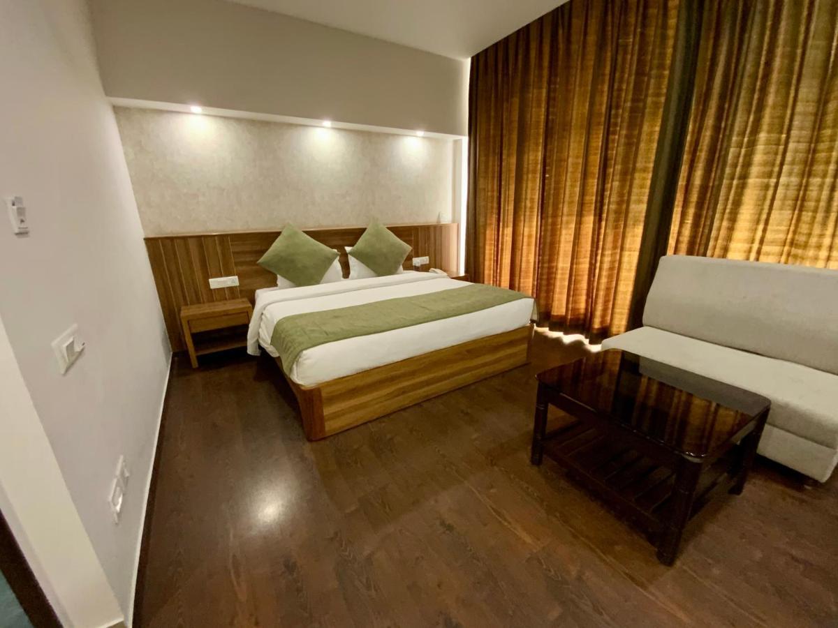 Hotel The Great Ganga Rishīkesh Exterior foto