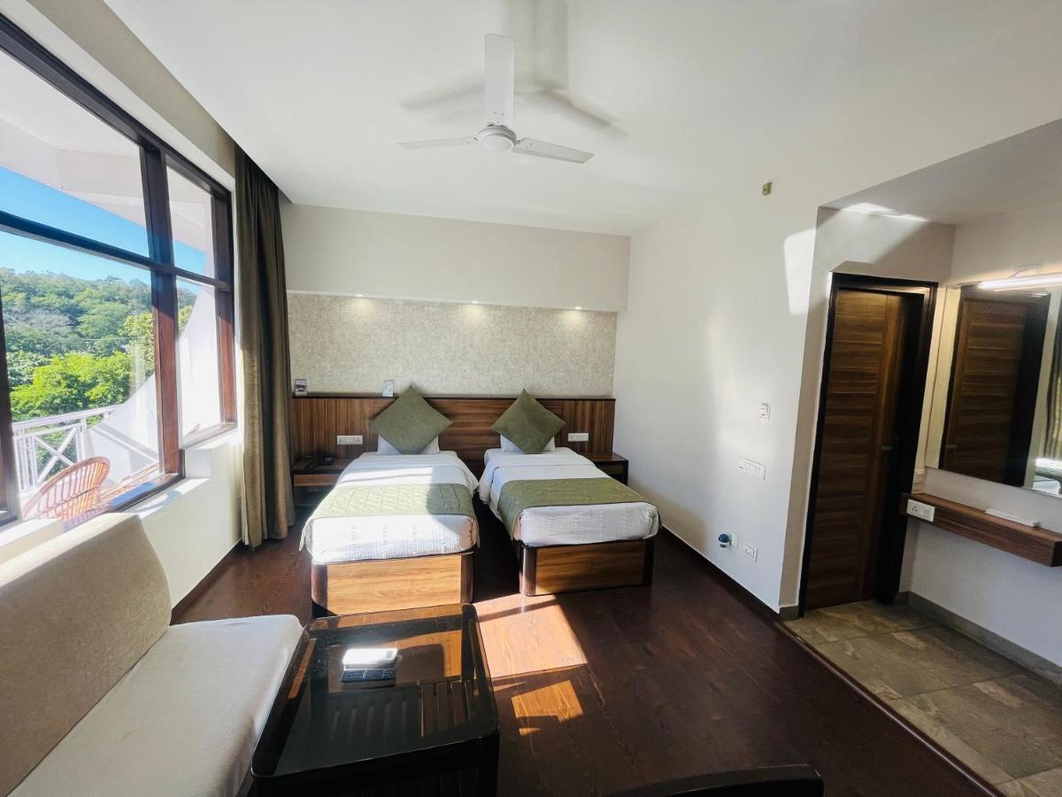 Hotel The Great Ganga Rishīkesh Exterior foto